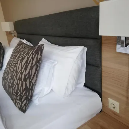 Therapia Szálloda 3*